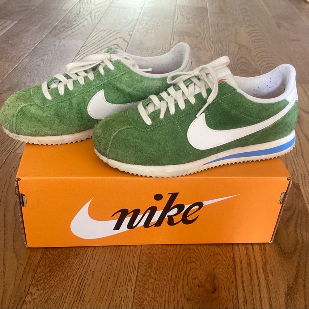 Nike Cortez vintage suede sneaker. Womens. Kelly Green. Sold out everywhere.